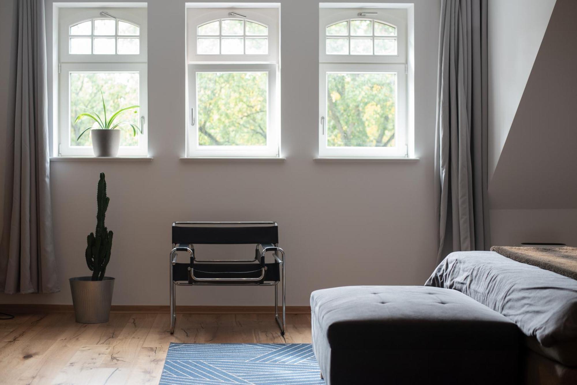 Apartment Mit Parkblick & Massagestuhl Leipzig Bagian luar foto